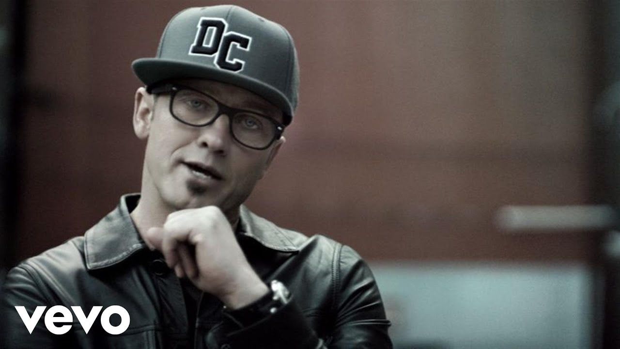 TobyMac – Eye’M All Mixed Up (Mega Remix/Medley)